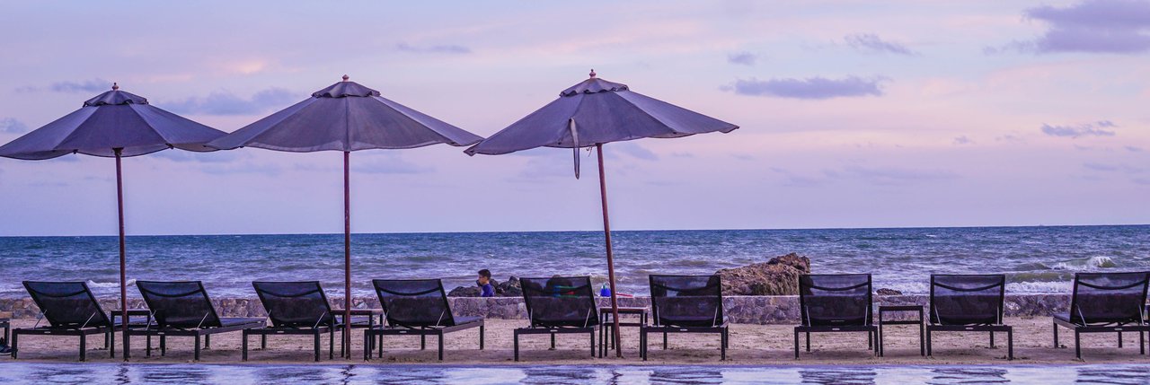 cover " Rayong Marriott Resort & Spa " ความสุขของวันพักผ่อน