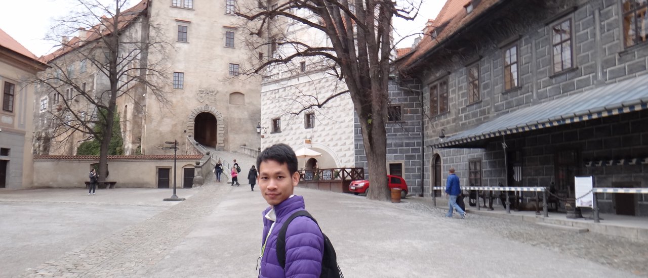 cover ปราสาทเชสกี้ ฯ ... Cesky Krumlov Castle และอาณาบริเวณอันกว้างใหญ่ไพศาล 2017-07-04