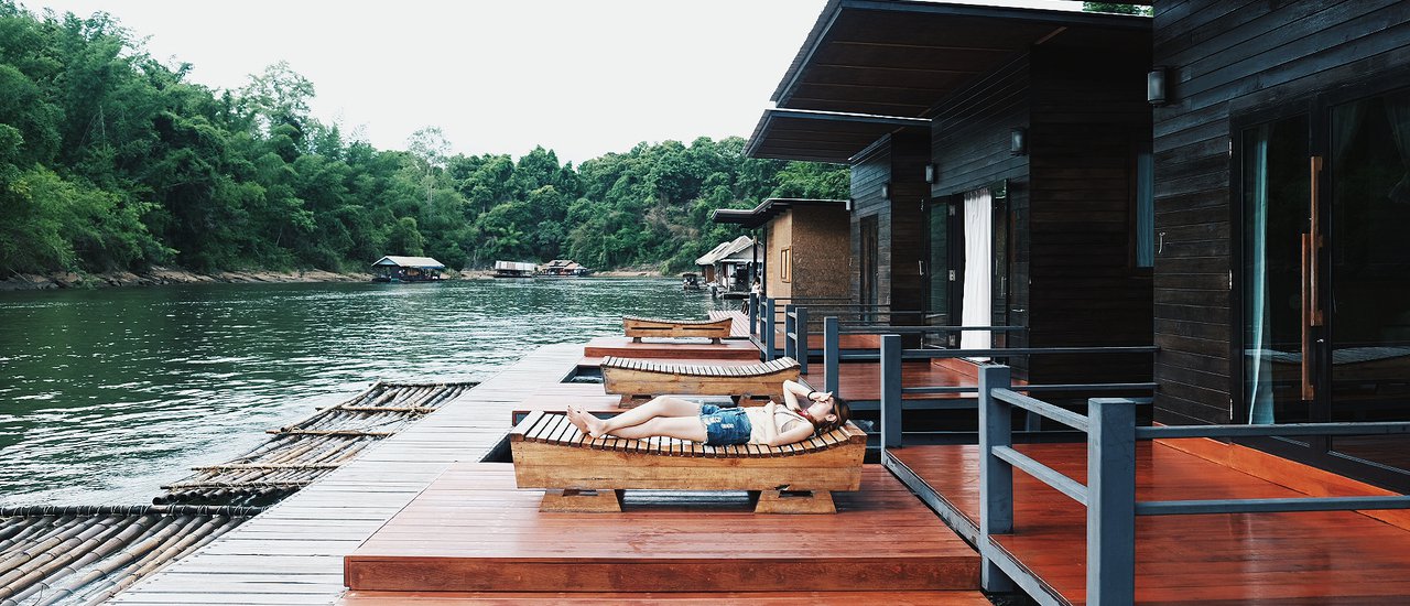 cover ทริปไฟไหม้!! ไปเล่นน้ำตก ล่องแพกาญญญญ X พร้อมพักแพริมน้ำสุดชิล แพบ้านโยค