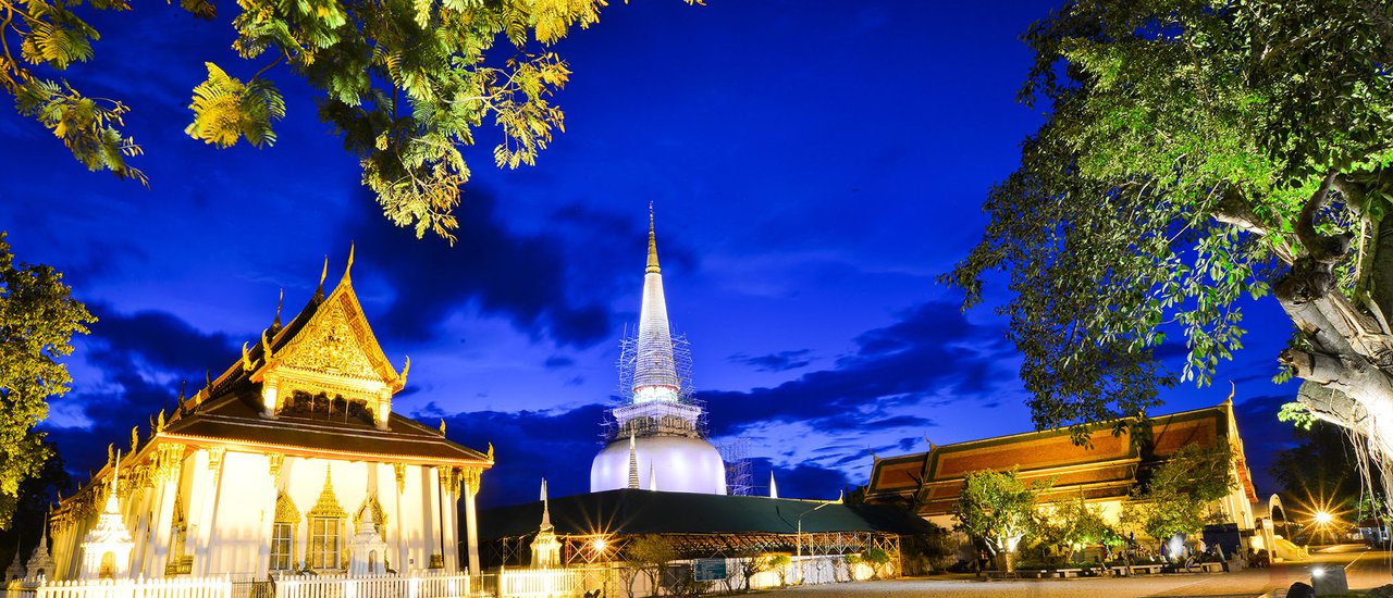 cover ....แม่ประนอมชวนเที่ยว  นครศรีธรรมราช นครสองธรรม 1 ใน 12 เมืองต้องห้ามพลาด  กันจ้า