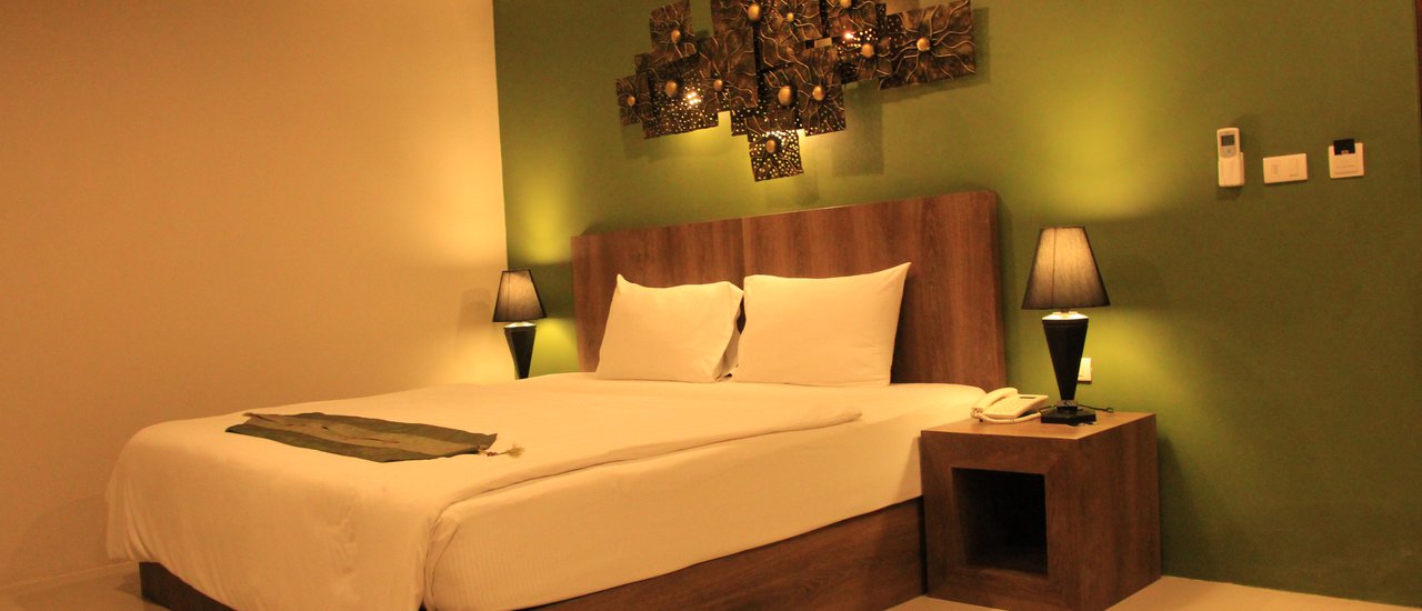 cover The GiG Hotel - ไม่มีกิ๊กก็พักได้อย่างไม่กั๊ก