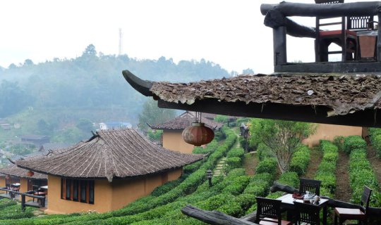 Cover ยังคงคิดถึง...ลีไวน์รีสอร์ทรักไทย บ้านดินสไตล์จีนยูนนาน #บ้านรักไทย...