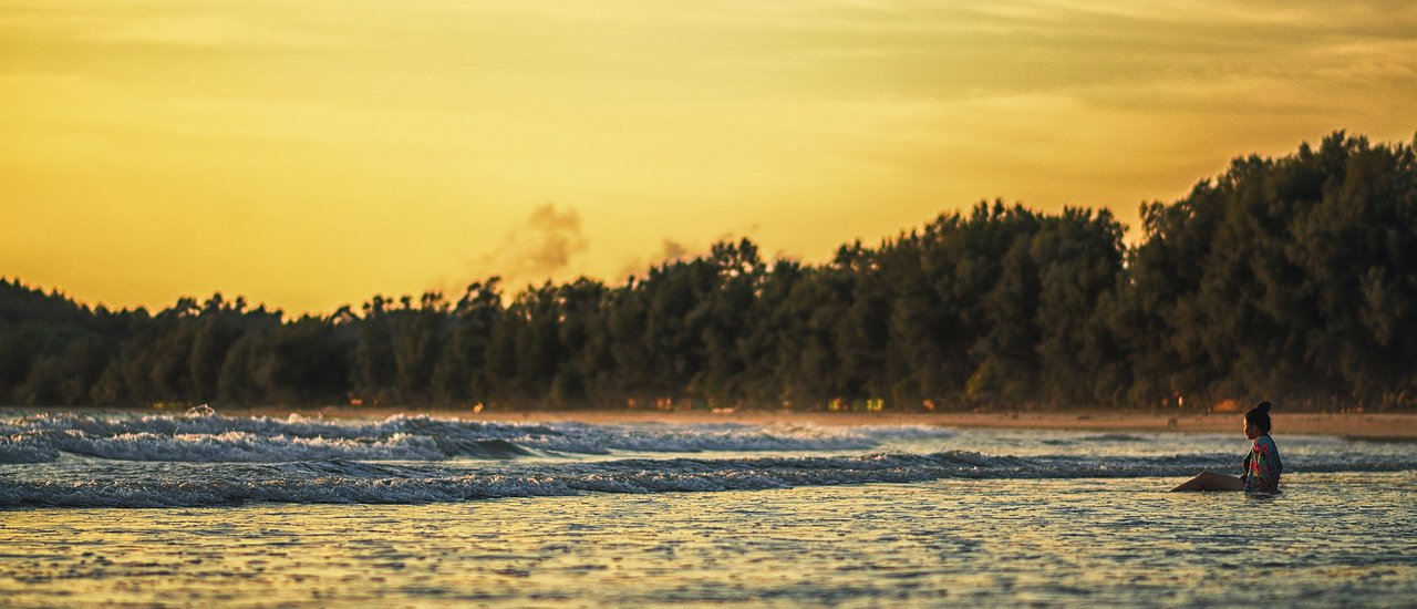 cover Travel to Phayam Island with 3000 Baht budget - Hard to travel but harder to say goodbye.