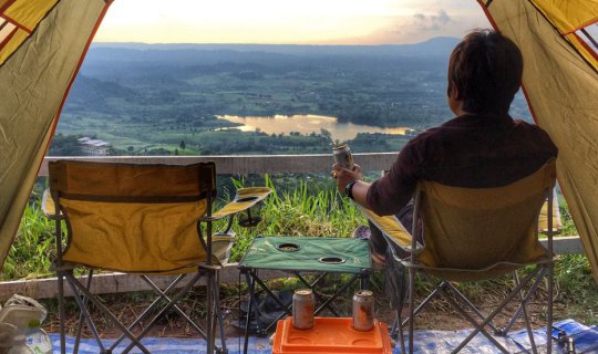 Cover คิดถึง "เขา" ก็ไปหา "เขา" กางเต็นท์ จิบเบียร์ @เขาค้อ...