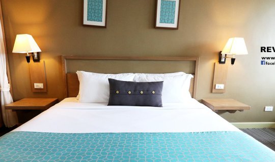 cover จอดแล้วเดินชิล์! กับที่พักใจกลางเมืองหัวหินเดินทางก็สะดวกพักก็สบายใจที่ Manathai Hua Hin