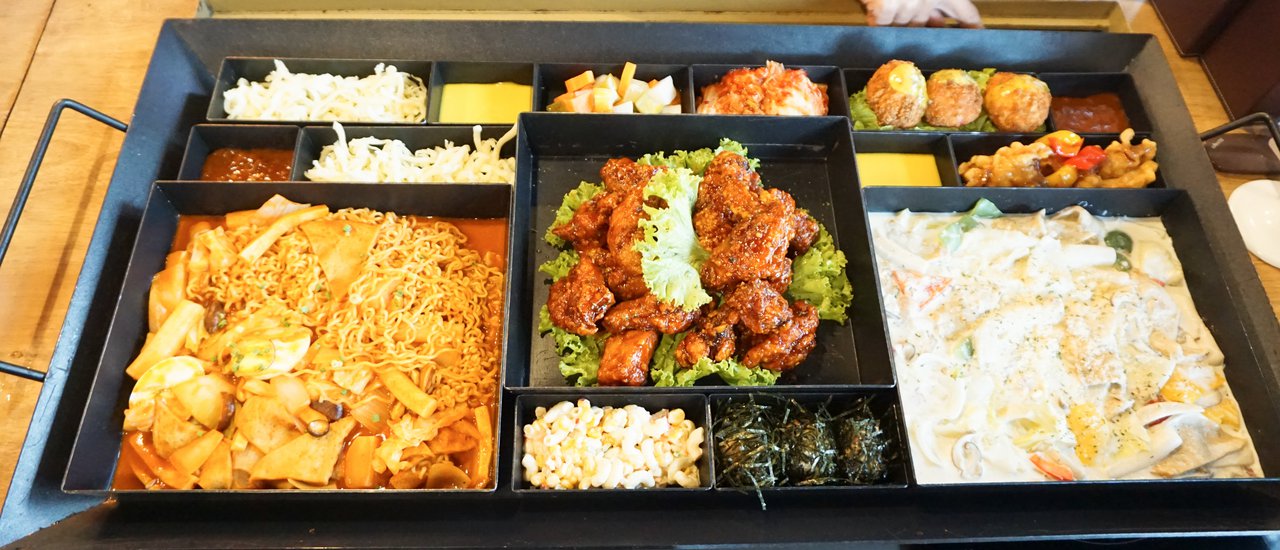 cover รวมตัวแก๊งเพื่อนแล้วไปตะลุยกินย่านสยามกัน