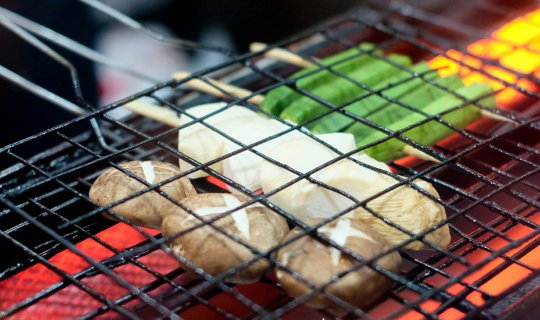cover HERO izakaya ร้านอาหารญี่ปุ่น สไตล์ญี่ปุ่น นั่งชิลๆ กินจุ๊บ กินจิ๊บ จิบเครื่องดื่ม ปลื้มฮีโร่ ให้มาพบกันที่นี่