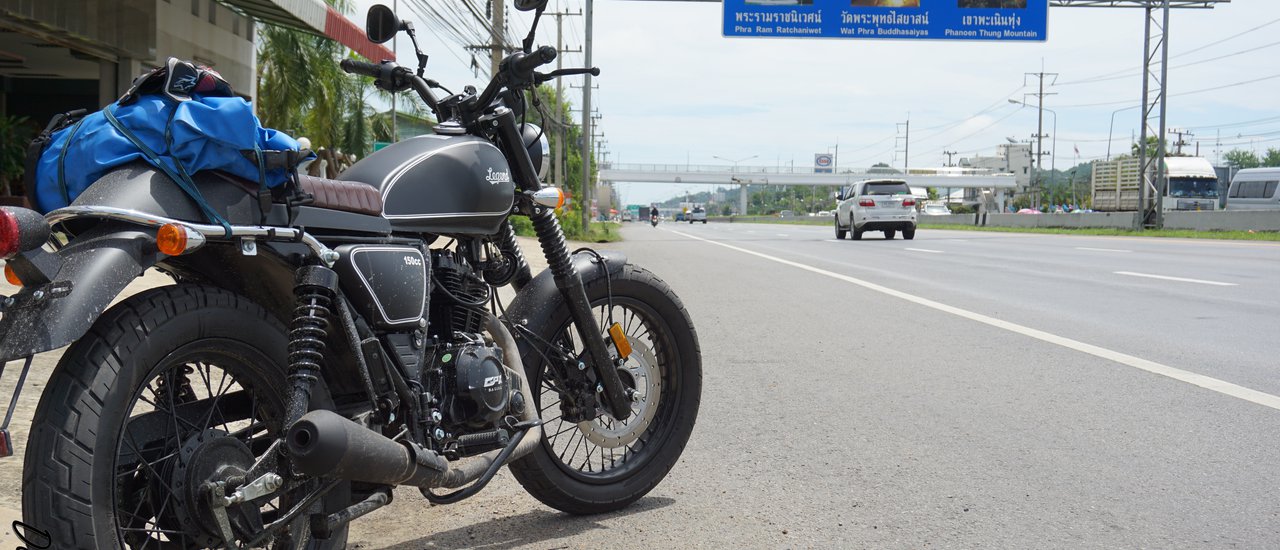 cover เพชรบุรีมีเรื่องเล่า With GPX Legend 150S