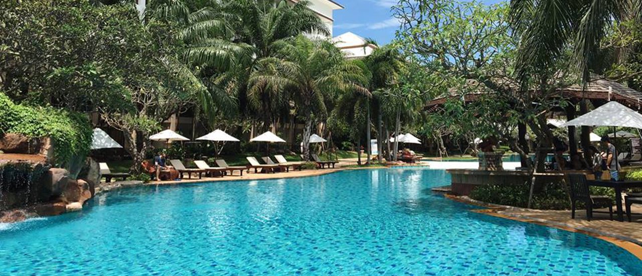 cover พักผ่อนชิวๆที่ Ravindra Beach Resort and Spa, Najomtien