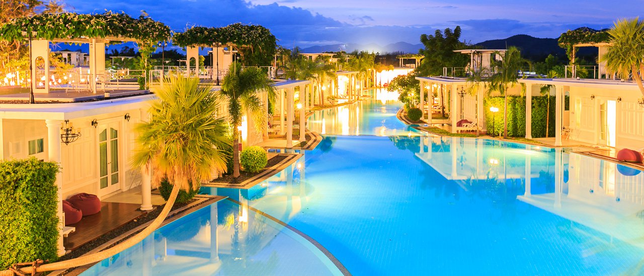 cover Pharma Traveller takes Mom to The Sea-Cret Garden Hua Hin on Weekdays.