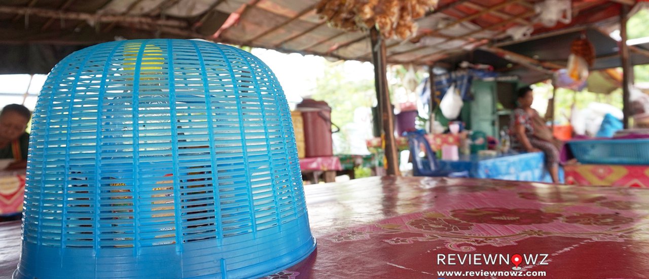 cover The Ayutthaya Boat Noodle "Kuay Teow Reua Ayutthaya" in Bang Kradi 8 Alley