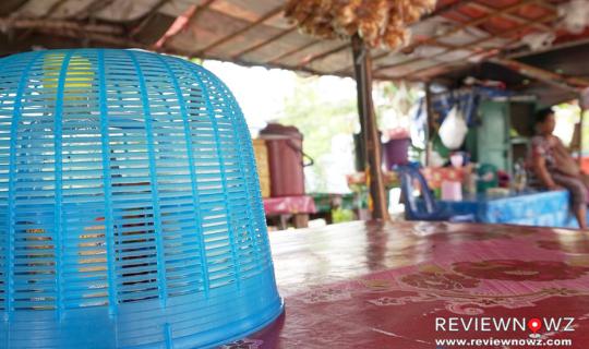 cover The Ayutthaya Boat Noodle "Kuay Teow Reua Ayutthaya" in Bang Kradi 8 Alley