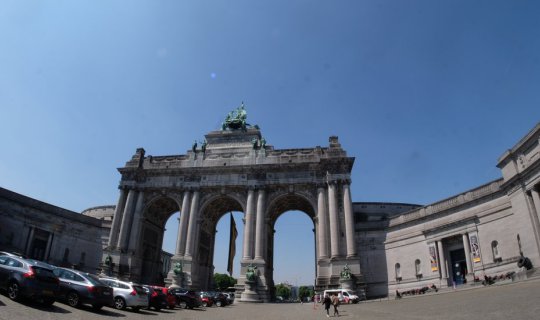 Cover (วันที่5)   ขับตามใจฉัน   7วันในเบลเยี่ยม...