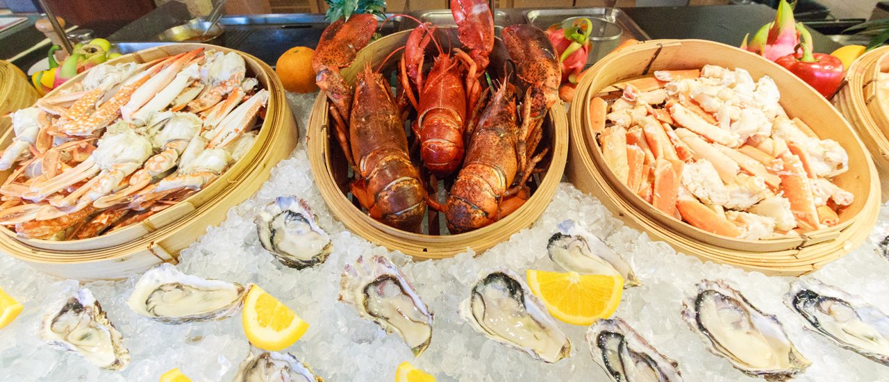cover บุฟเฟ่ต์นานาชาติ กับ Lobster ไม่อั้น ที่ห้องอาหาร Café de Nimes @ Grand Sukhumvit Hotel