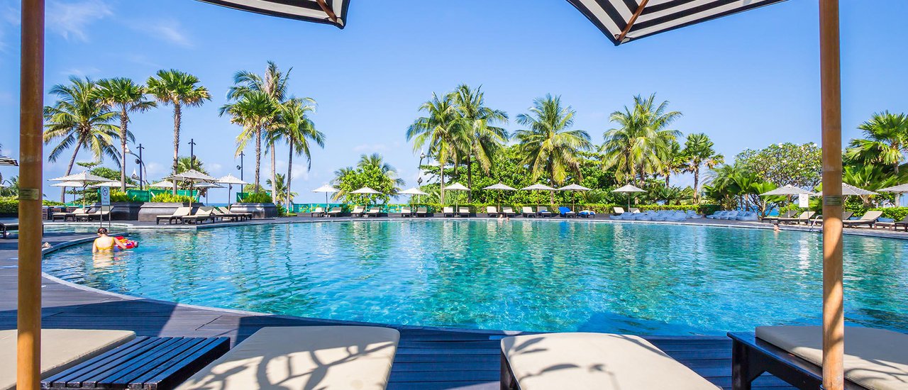 cover HILTON PHUKET ARCADIA RESORT AND SPA, THE LARGEST HOTEL IN PHUKET