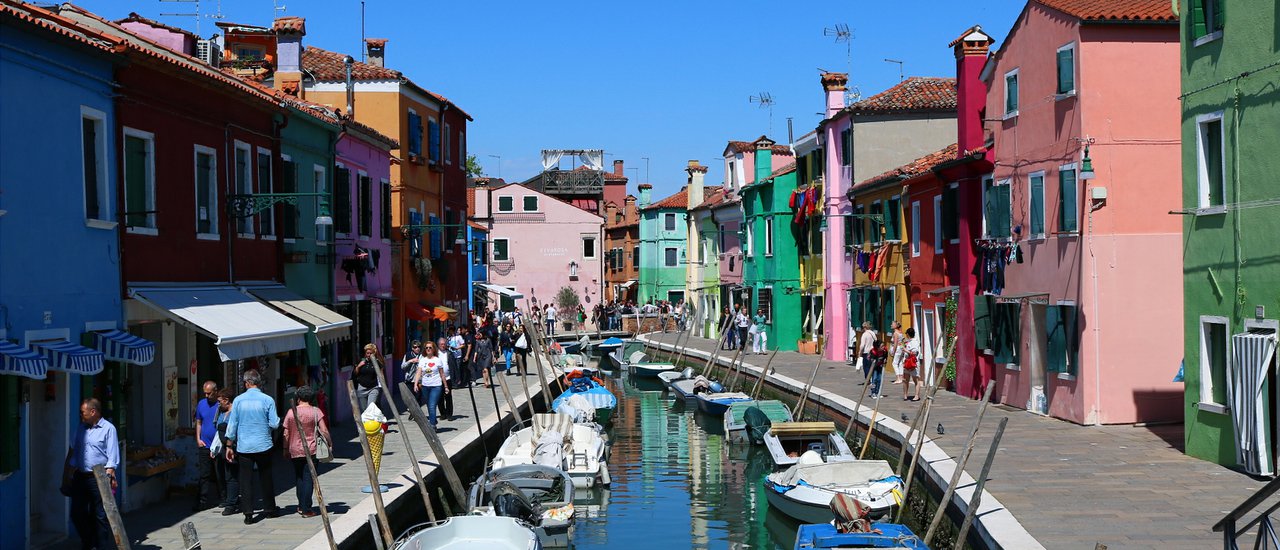 cover 10 ทริปต่างประเทศ เที่ยวง่าย ใครๆก็ไปได้ by Bliss Out There