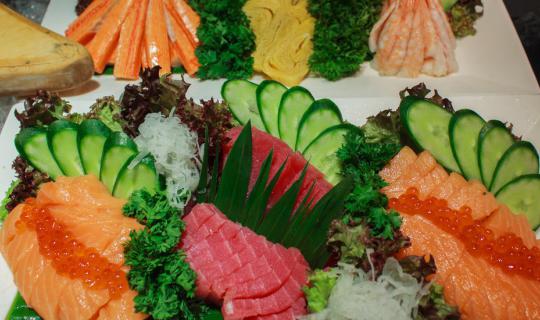 cover International food and Salmon Buffet @ Novotel Bangkok Platinum