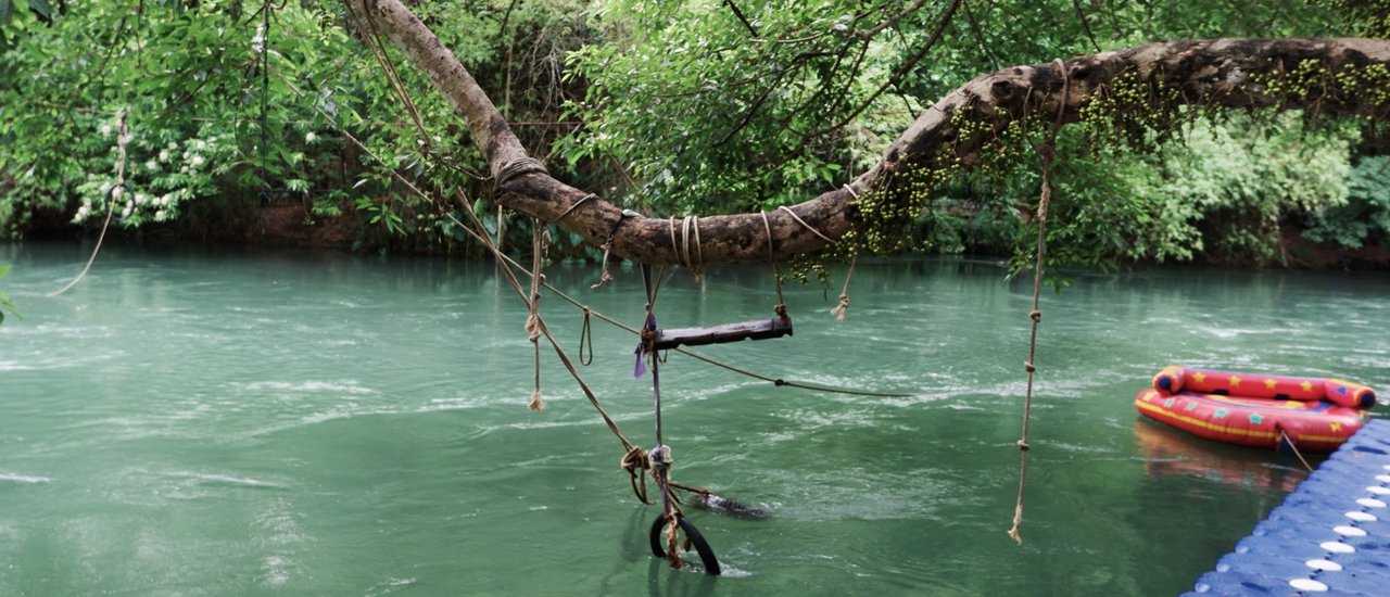 cover ไปเล่นน้ำ ล่องเรือยาง พายเรือเล่น นั่งชมวิว ที่แบมบูริเวอร์เฮาส์ แก่งกระจาน เพรชบุรี