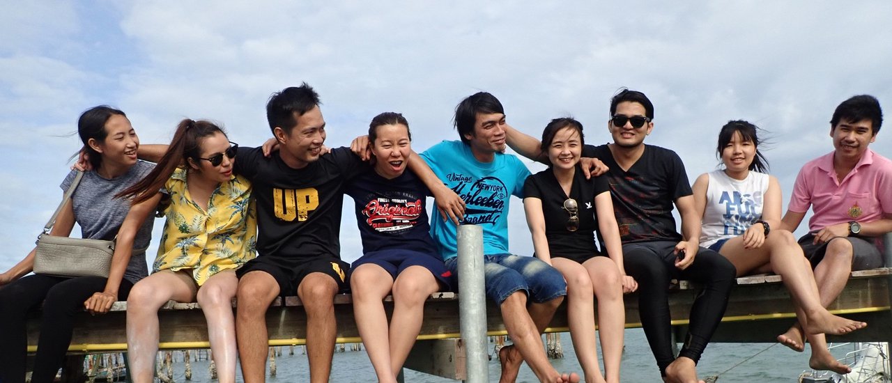 cover 9 สหาย สายบันเทิง ตามหาปลานีโม ณ สัตหีบ เเสมสาร