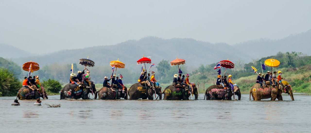 cover งานประเพณี แห่ช้างบวชนาค ไทยพวน บ้านหาดเสี้ยว ประจำปี 2558