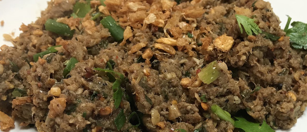 cover อร่อยจนต้องยกนิ้วให้ "ลาบดีขม ครัวคนยอง " ไปเชียงใหม่ต้องไม่พลาดร้านนี้