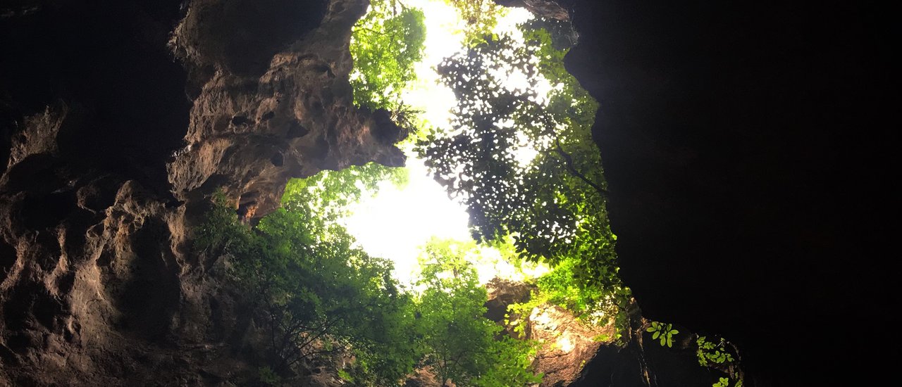 cover ถ้ำเขาหลวง ชวนหลง...ใหล