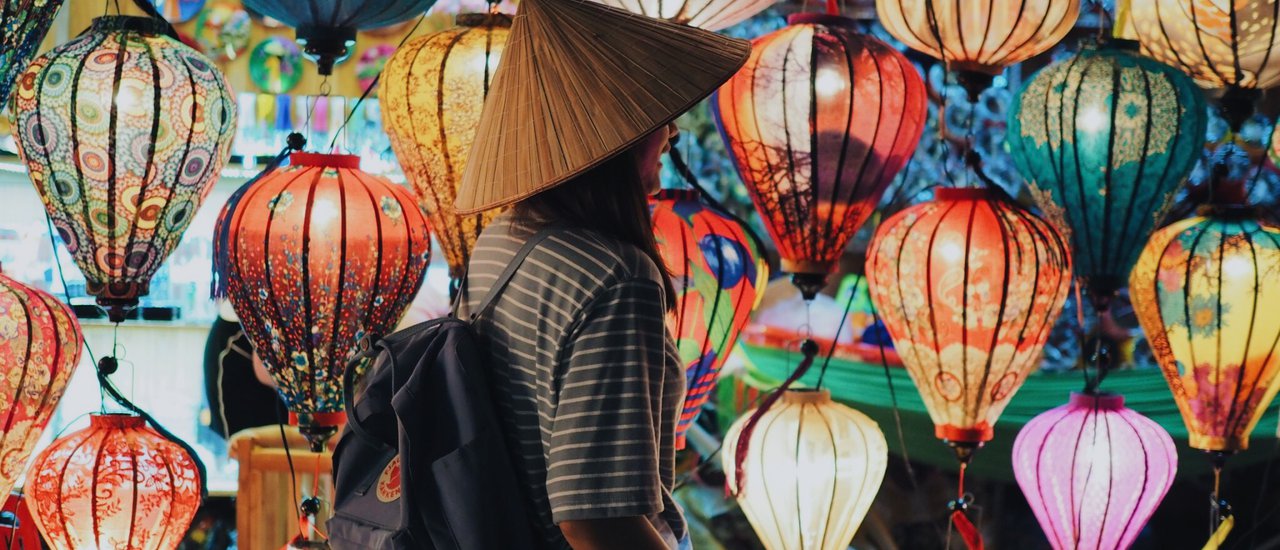 cover DANANG-HOI AN กับ แบงค์พัน 8 ใบ