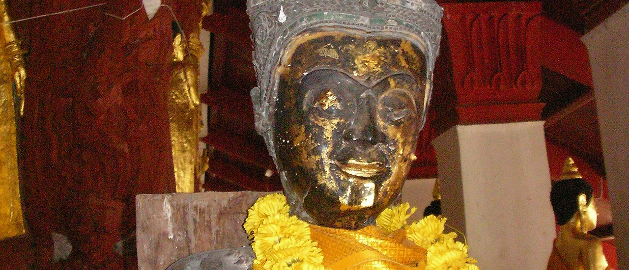 cover "พระมือขาด" เรื่องสยอง ในพระบรมธาตุนครศรีฯ