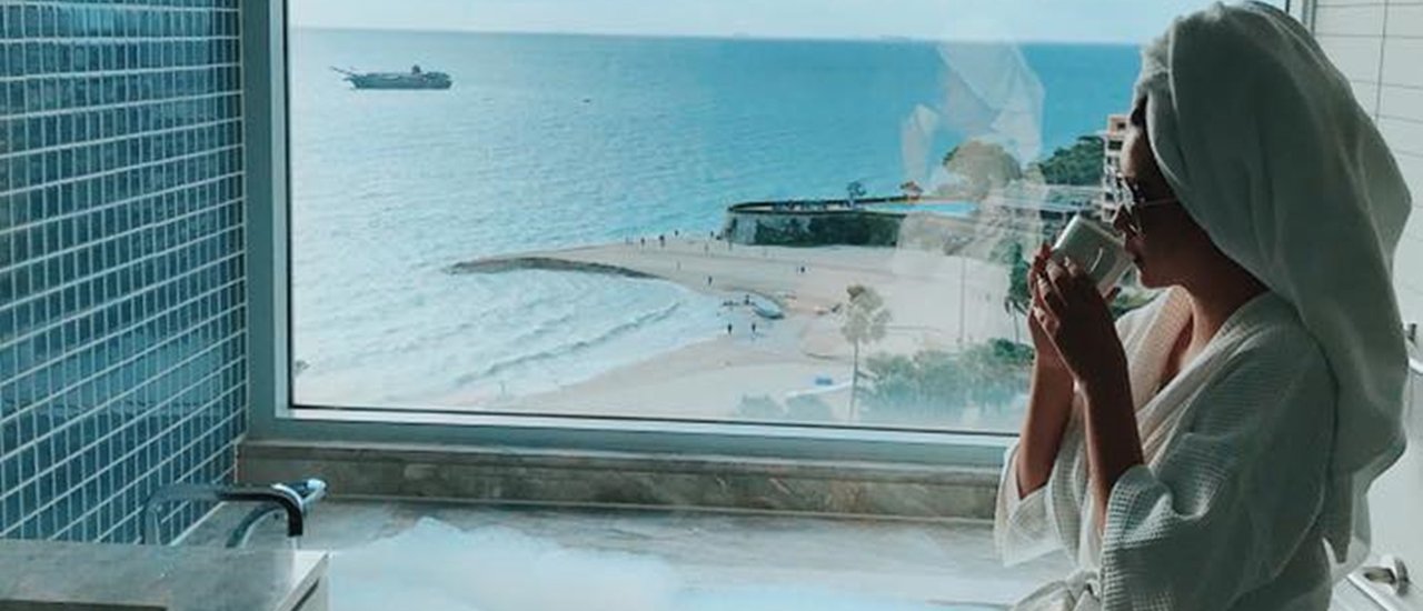 cover พักผ่อนวันชิวๆไปกับHoliday Inn Pattaya