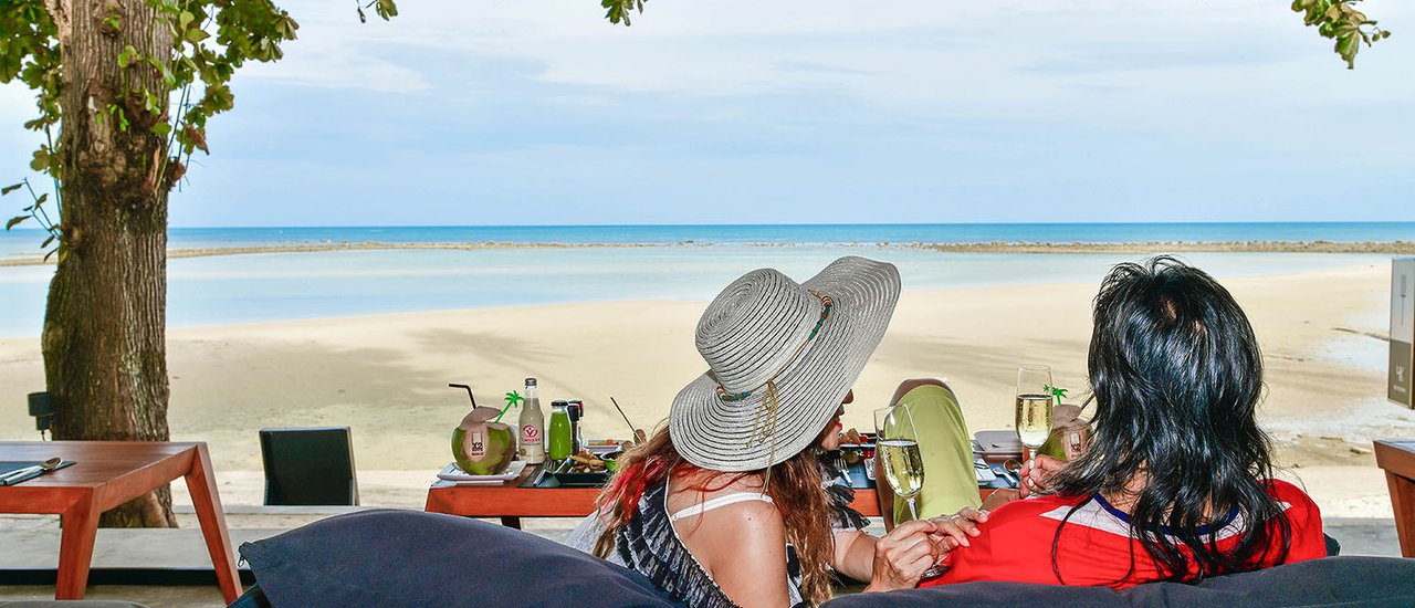 cover …X2 Koh Samui Resort - All Spa Inclusive ครอสทูสมุย โรงแรม 5 ดาวสุดฮิปบนเกาะสมุย ที่รวมสปาแบบไม่จำกัด กับแม่ประนอม จ้า