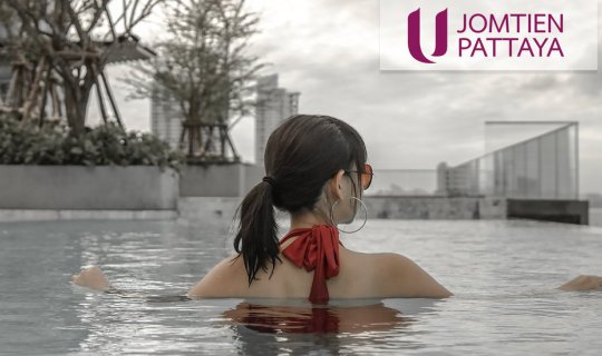 cover U Jomtien Pattaya โรงแรมอะไร อยู่ได้ 24 ชั่วโมง ไม่ต้องรีบเช็คเอาท์