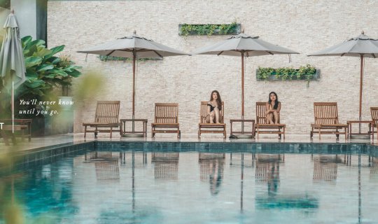 cover Hotel Ikon Phuket x ลากกันไป : Lakgunpai