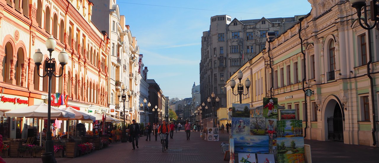 cover ตกหลุมรัก Russia และ Dubai