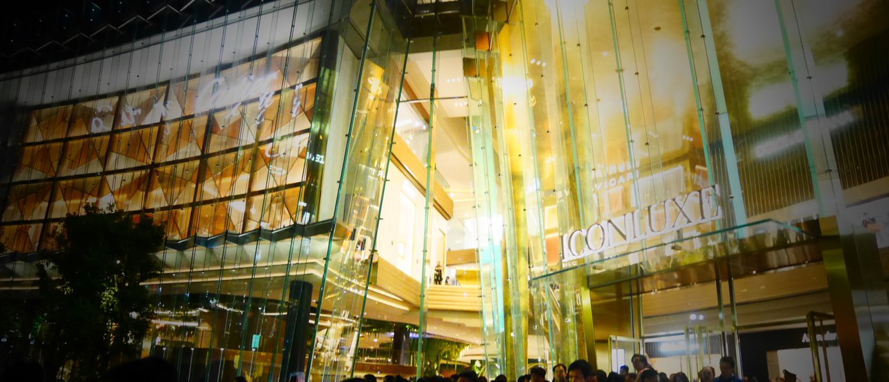 cover Iconsiam ครั้งแรกๆ