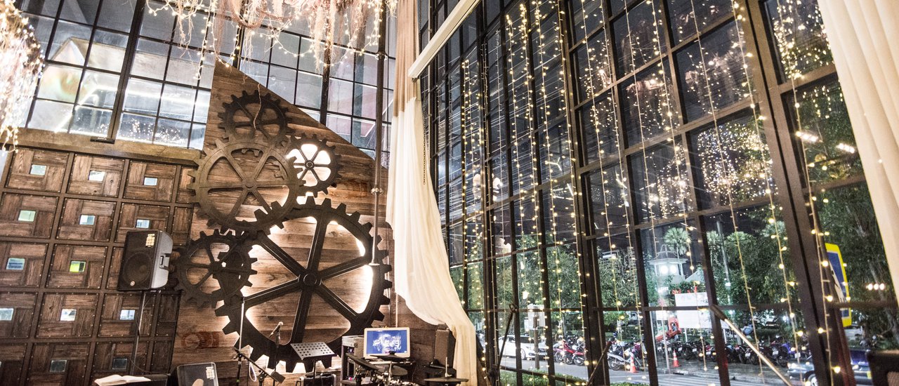 cover DIBUKA เสน่ห์ยามค่ำคืน @ภูเก็ต