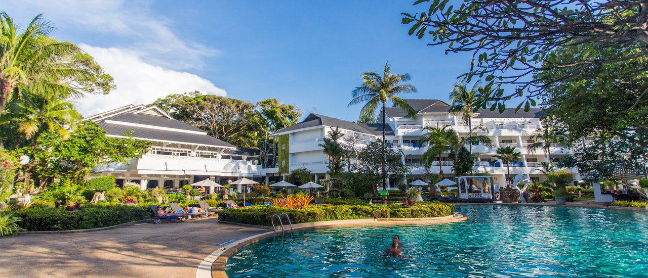 cover 😘 พาไปเที่ยวหน่อย ในฐานะอะไรก็ได้ 🌊 Ver. Thavorn Palm Beach Resort