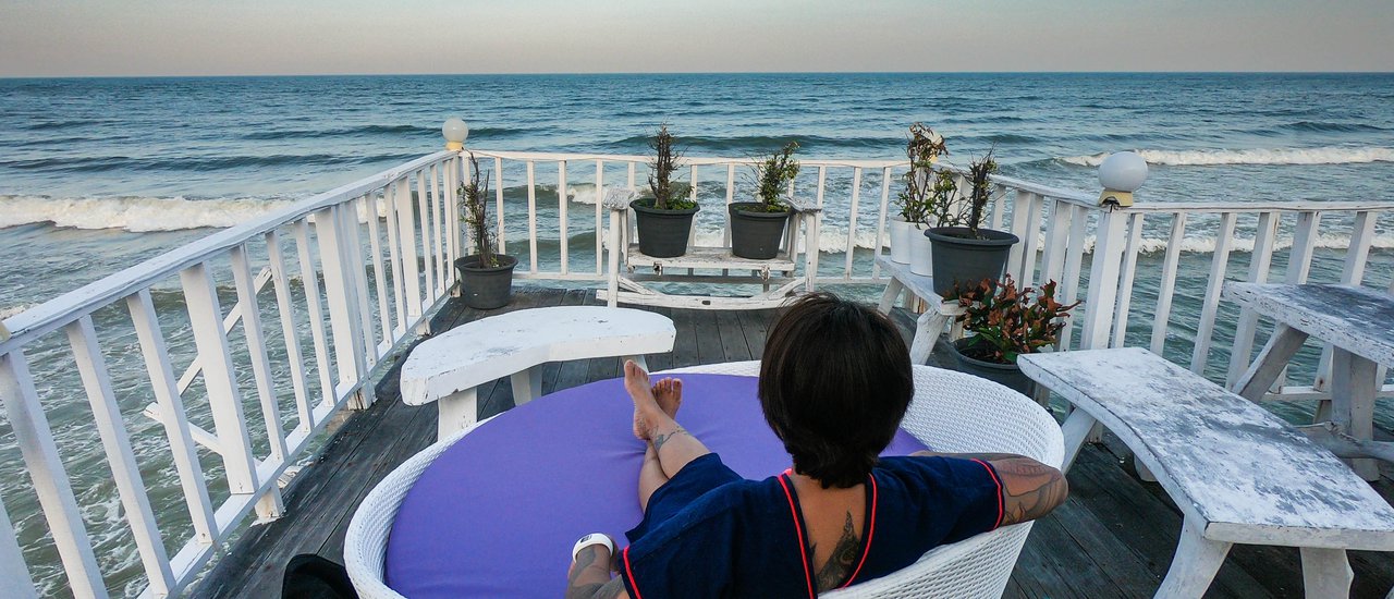 cover นั่งรถไฟเพลินๆ ไปพักที่ Karoon23 ที่พักติดชายหาด หัวหิน