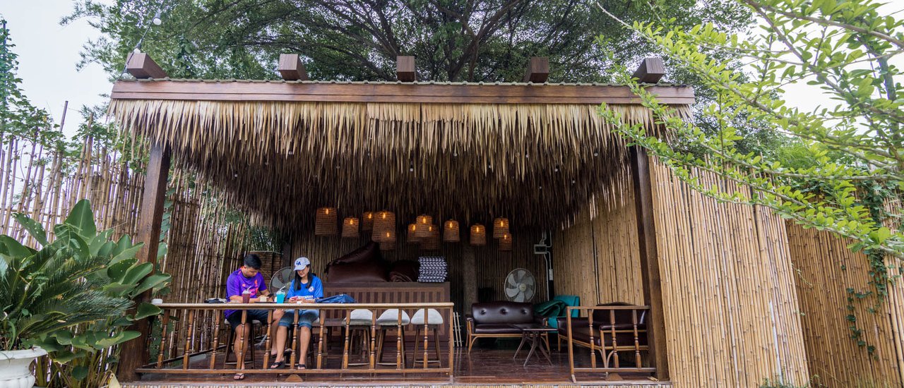 cover บ้านต้นเค้ก 2019 ร้านในตำนาน ชลบุรี