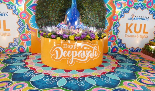 Cover KUALA LUMPER - DAY 3 SHOPPING TIME!...