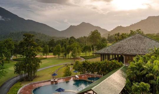 cover Escape from the Valentine’s day  to find the Galaxy: @ Soi Dao Highland Golf Resort, Chanthaburi.