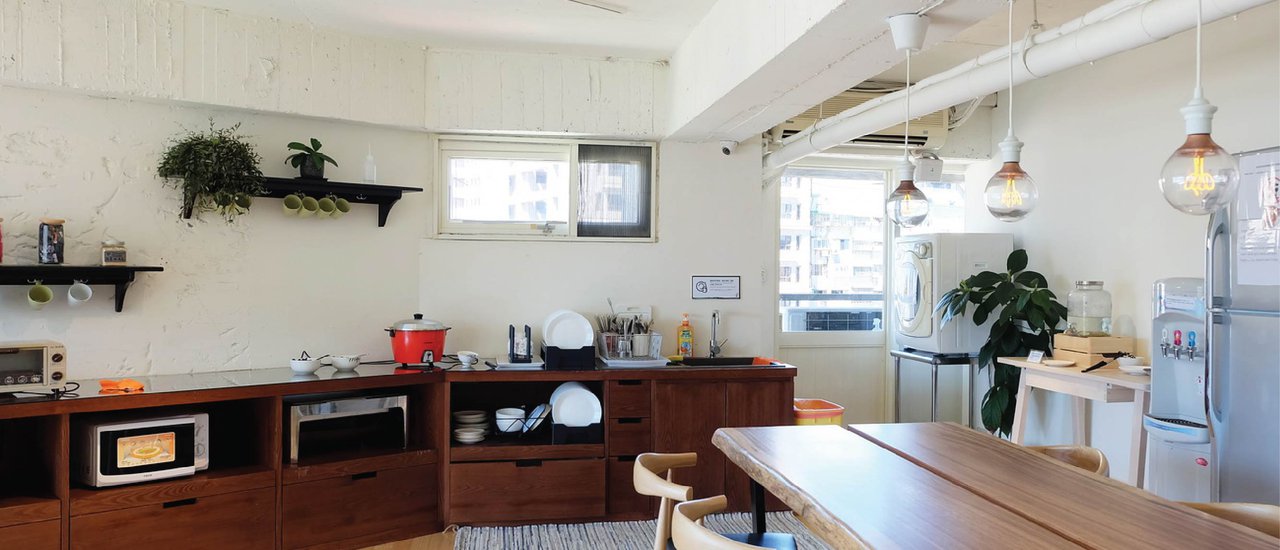 cover TAIWAN กับที่พักสุดฮิต Mr Lobster’s Secret Den design hostel / MUIU Inn ใจกลางไทเป