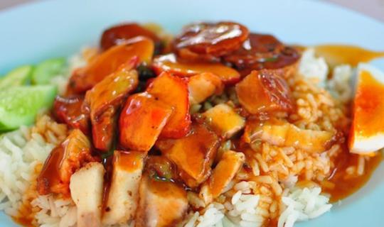 cover Let's Eat รีวิว: ข้าวหมูแดงสีลม (ถนนจันทร์)