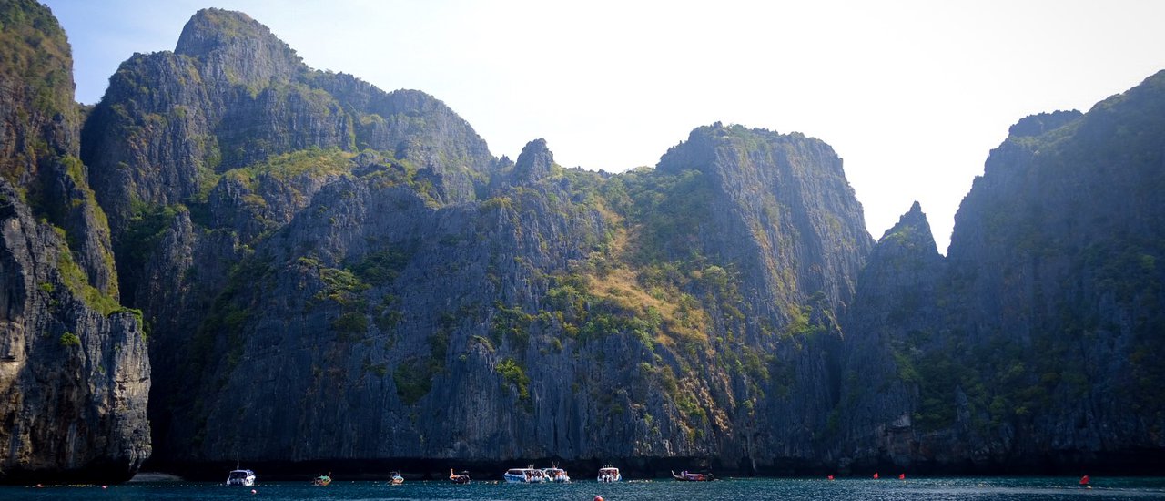 cover เที่ยวกระบี่ ฉบับนักเรียนแพทย์  ( Based on true story  )