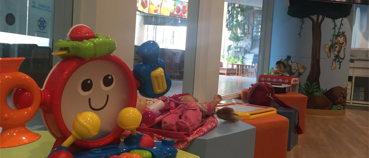 cover Bubbles Beach Kid's Club