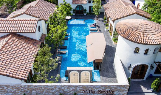 cover Villa Seville Hua Hin ที่พักเปิดใหม่สไตล์ เซบียา ณ หัวหิน ราคาเริ่มต้น 2,000 กว่าบาท ‼