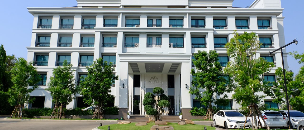 cover Civilize Hotel Udonthani