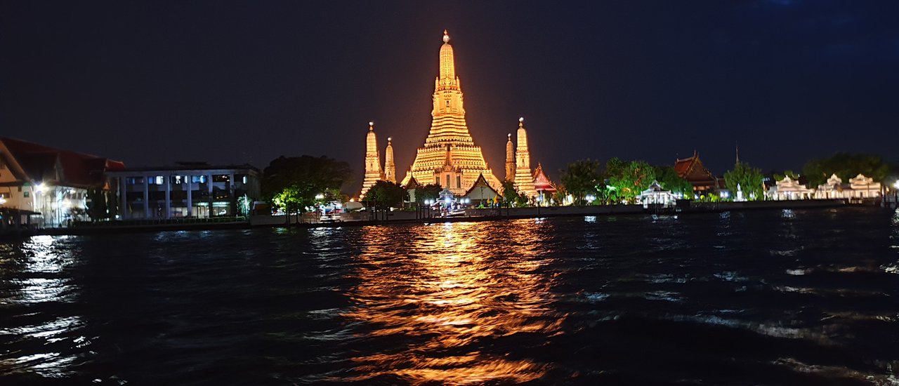 cover Dinner Cruise in Bangkok by Wan Fah Cruise