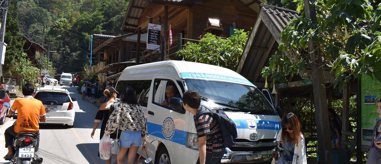 cover มีงบ 300 บาท...ก็ไปเที่ยวแม่กำปองได้