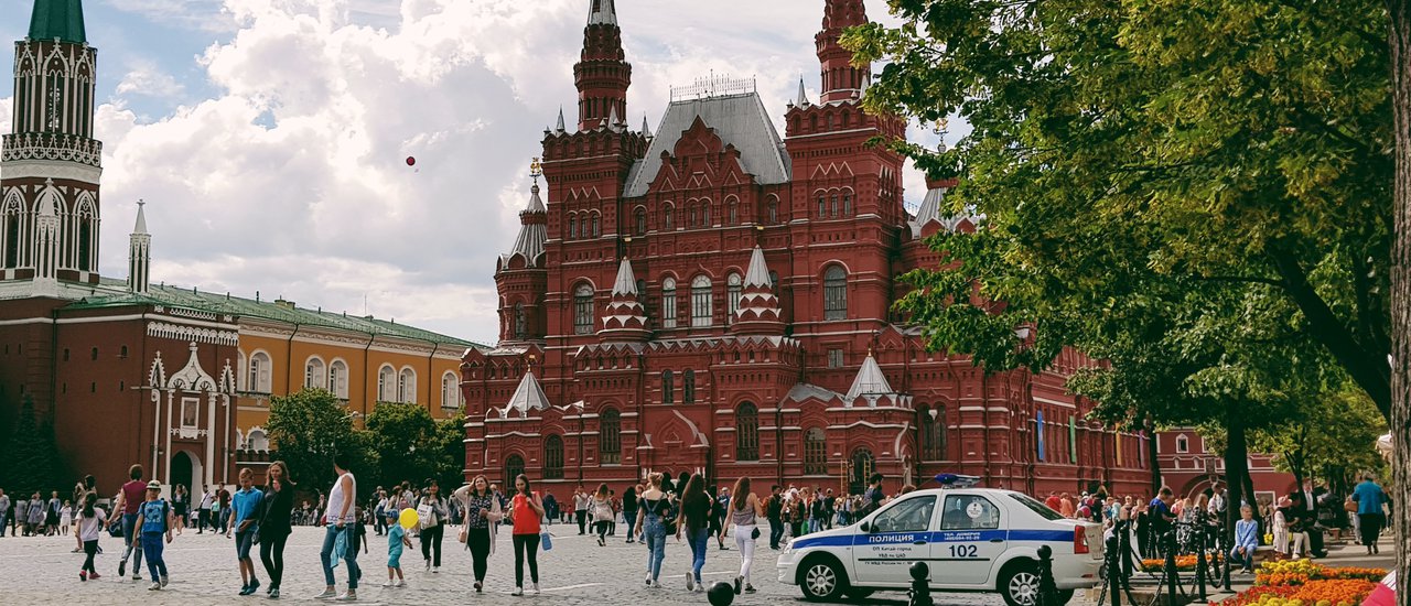 cover Review รัสเซีย ใครว่าอาหารไม่อร่อย!