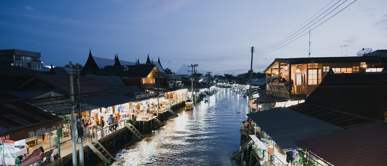 cover "อัมพวา" ที่ไม่ธรรมดา (2 วัน 1 คืน สบายๆ ง่ายๆ เที่ยวใกล้กรุง)